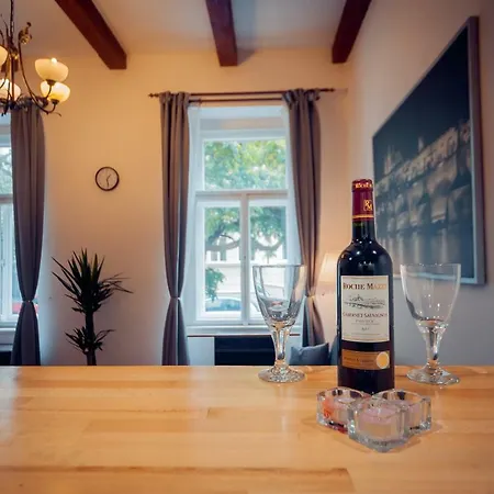 Maisonette Na Kozacce * Prague
